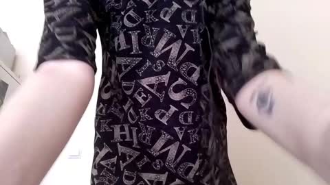 Monica online show from 11/26/25, 03:40