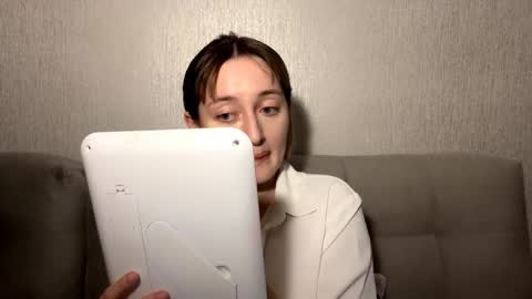 Emily online show from 01/10/26, 06:31