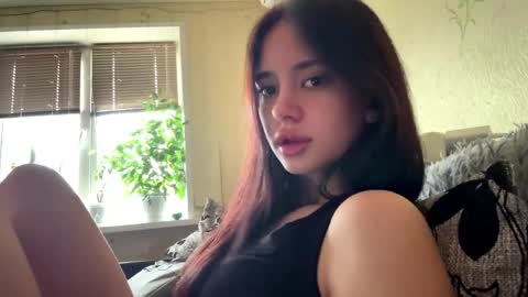 Kate online show from 04/15/26, 06:09