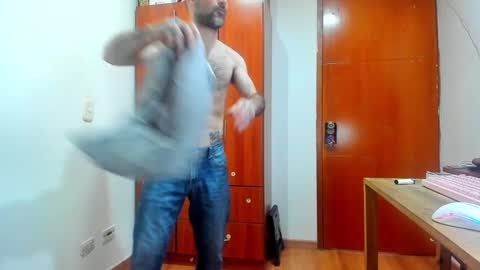 Agustin online show from 12/14/24, 09:35