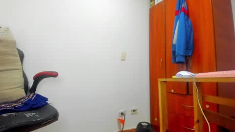 Agustin online show from 12/28/24, 07:54