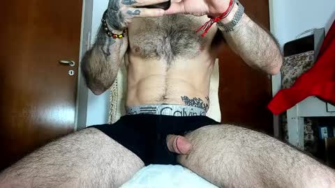 Agustin online show from 04/02/26, 03:31