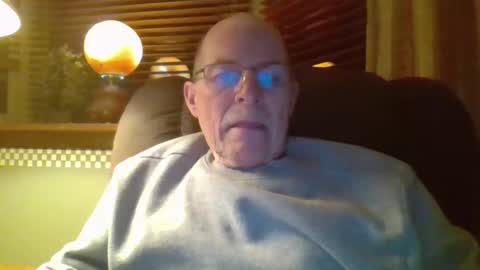 aguynrkfrd online show from 01/19/25, 10:39