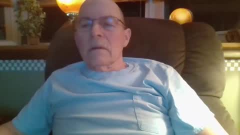 aguynrkfrd online show from 02/08/26, 10:18