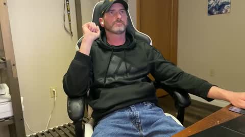 AhShucks online show from 04/05/26, 04:31