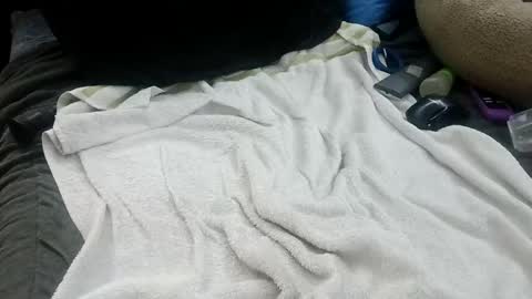 ahappyhippie online show from 12/28/24, 05:46