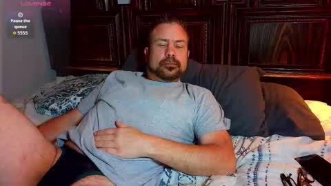 Snapshot of ahardman10 chatting on 02/18/26, 12:50 Blue Eyed Handsome Man online show from 02/18/26, 12:50