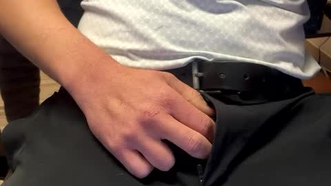 Snapshot of ahdjrucnsjwncnd chatting on 01/20/25, 10:04 Nick online show from 01/20/25, 10:04