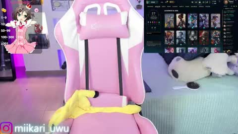 Ahri help me get to 100  online show from 02/11/25, 08:48