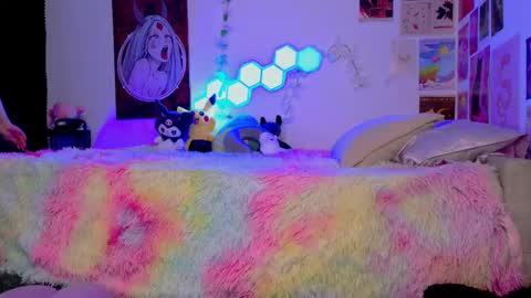 Snapshot of ahri_ossuri chatting on 09/11/25, 04:56 ahri online show from 09/11/25, 04:56