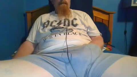 Snapshot of ahrnycumtoy chatting on 06/08/26, 05:52 hrnycummer online show from 06/08/26, 05:52