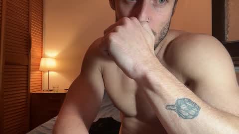 Snapshot of aiasar chatting on 10/12/25, 03:44 Aiasar online show from 10/12/25, 03:44