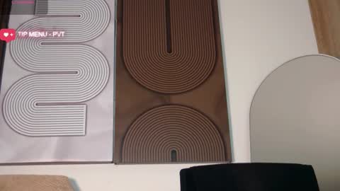 Aida  online show from 02/04/26, 11:27