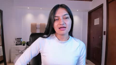 aidajoness online show from 10/10/25, 01:10