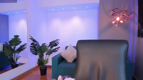 aidajoness online show from 11/11/25, 12:05