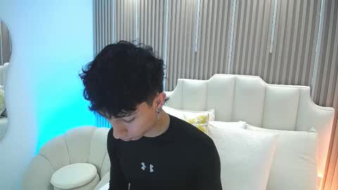 Snapshot of aiden_rivers_ chatting on 03/12/26, 01:50 Aiden online show from 03/12/26, 01:50