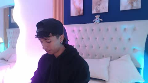 Snapshot of aiden_rivers_ chatting on 04/03/26, 12:47 Aiden online show from 04/03/26, 12:47