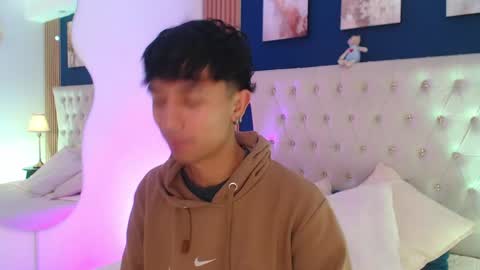 Snapshot of aiden_rivers_ chatting on 04/13/26, 12:54 Aiden online show from 04/13/26, 12:54