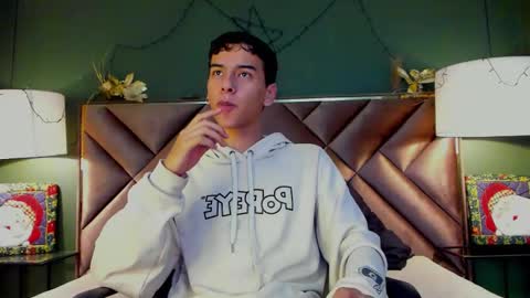 aiden_royce online show from 12/05/25, 06:22