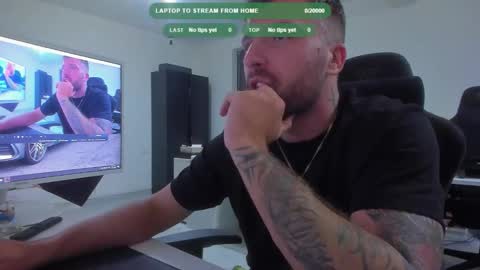 Aiden online show from 10/02/25, 09:22