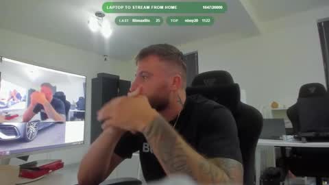 Aiden online show from 10/04/25, 08:56