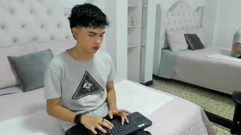 Aiden  online show from 01/27/25, 11:54