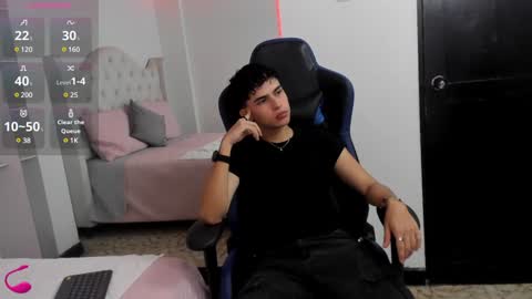 Aiden  online show from 01/29/25, 12:24