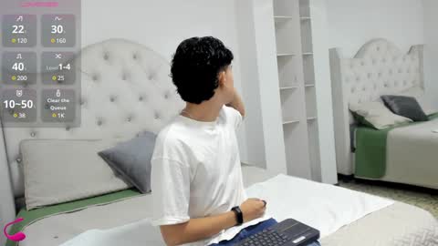 Aiden  online show from 02/03/25, 12:03