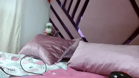 aiilynsmiith online show from 10/03/25, 11:18