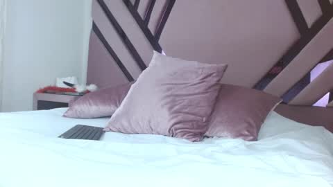 aiilynsmiith online show from 01/17/26, 01:10