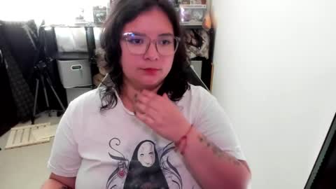 Catalina online show from 12/03/25, 02:15