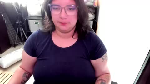 Catalina online show from 12/04/25, 01:42