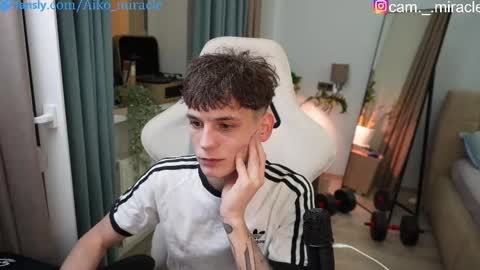 Snapshot of aiko_miracle chatting on 02/12/25, 03:49 birthday here online show from 02/12/25, 03:49