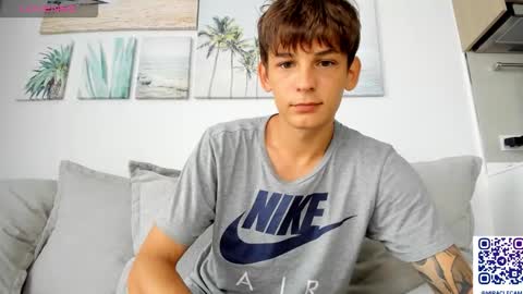 Snapshot of aiko_miracle chatting on 10/11/25, 12:32 birthday here online show from 10/11/25, 12:32