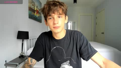 Snapshot of aiko_miracle chatting on 11/03/25, 03:19 birthday here online show from 11/03/25, 03:19