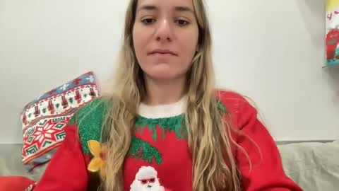 Aile online show from 12/25/24, 03:40