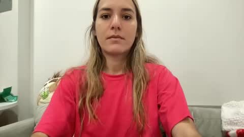 Snapshot of ailebun chatting on 01/13/25, 09:19 Aile online show from 01/13/25, 09:19