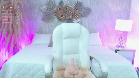 ailee_pons online show from 04/01/26, 01:52