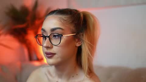  Aileen  online show from 03/08/26, 09:29