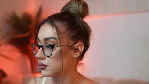  Aileen  online show from 04/02/26, 08:17