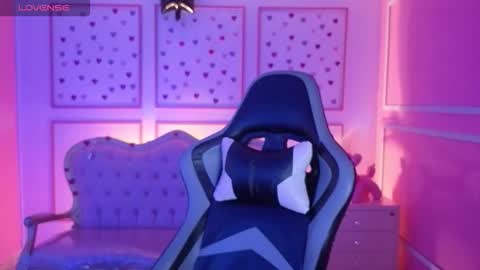 ailen online show from 10/19/25, 02:45