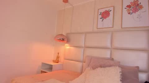 Aily Yozuko online show from 12/03/25, 02:41