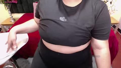 Ailyn rouss online show from 01/07/26, 01:19