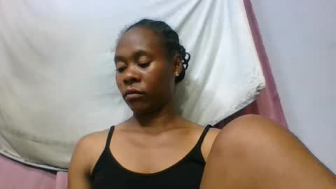 Snapshot of aimee982179 chatting on 03/15/26, 06:47 aimee982179 online show from 03/15/26, 06:47