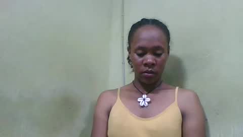 Snapshot of aimee982179 chatting on 04/10/26, 02:39 aimee982179 online show from 04/10/26, 02:39