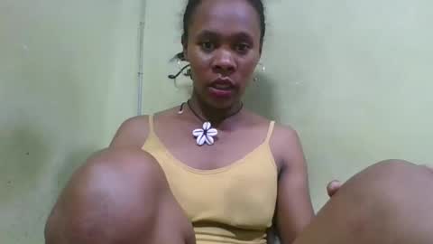 Snapshot of aimee982179 chatting on 04/13/26, 04:12 aimee982179 online show from 04/13/26, 04:12