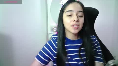 Snapshot of aineangeel chatting on 07/18/26, 01:21 AINE online show from 07/18/26, 01:21