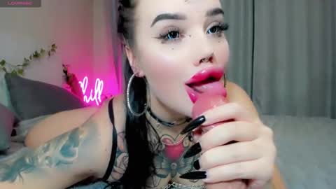 Aira online show from 11/01/25, 03:08