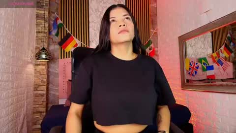 Snapshot of aisha__cambell chatting on 06/22/26, 11:51 aisha__cambell online show from 06/22/26, 11:51
