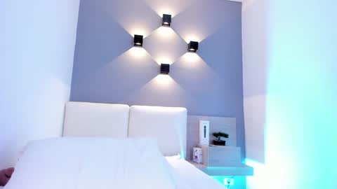 Aisha online show from 12/29/24, 11:50